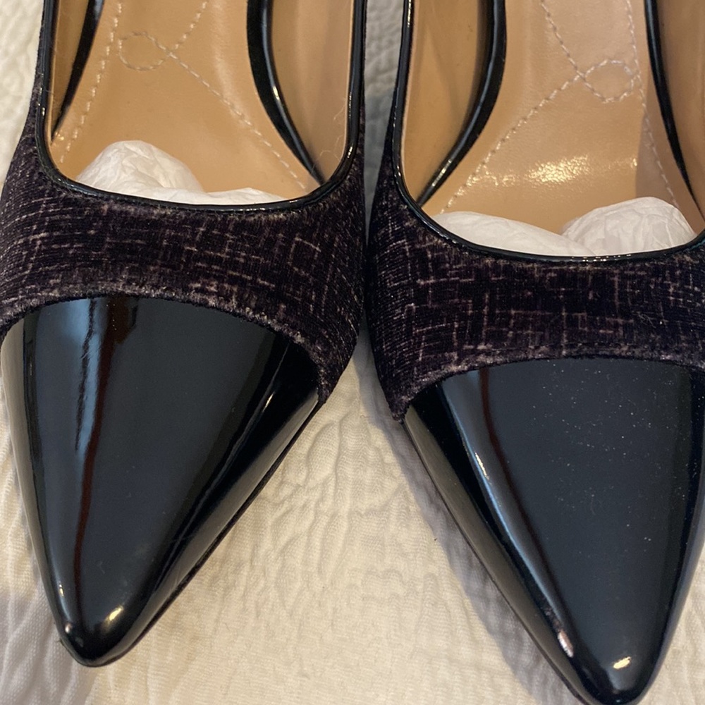 Shoes - Picture 4 of 10